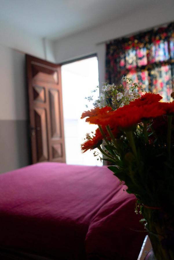 Hostal Zeballos Tarija Luaran gambar