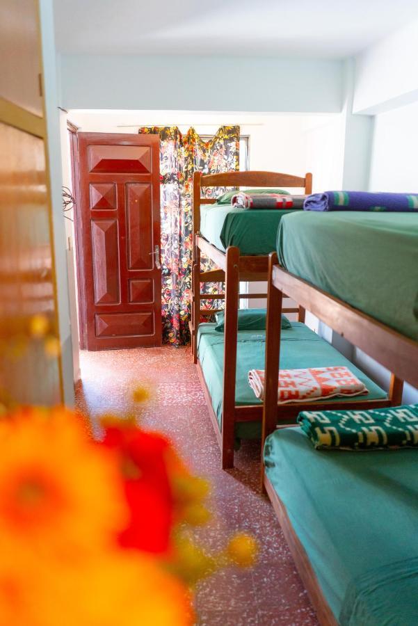 Hostal Zeballos Tarija Luaran gambar
