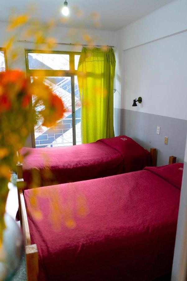 Hostal Zeballos Tarija Luaran gambar